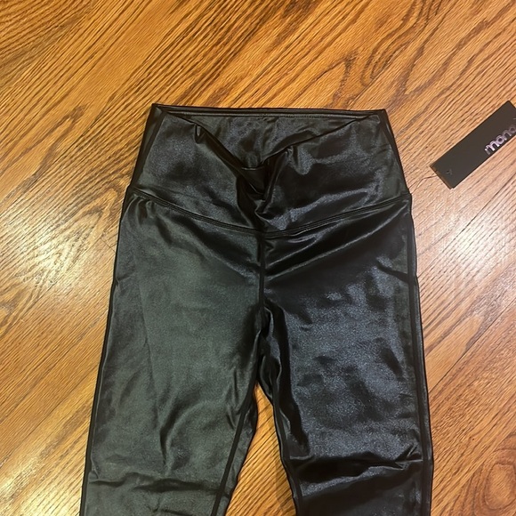 NWT Mono b Woman’s Black Spandex Leggings Size S - Picture 3 of 5